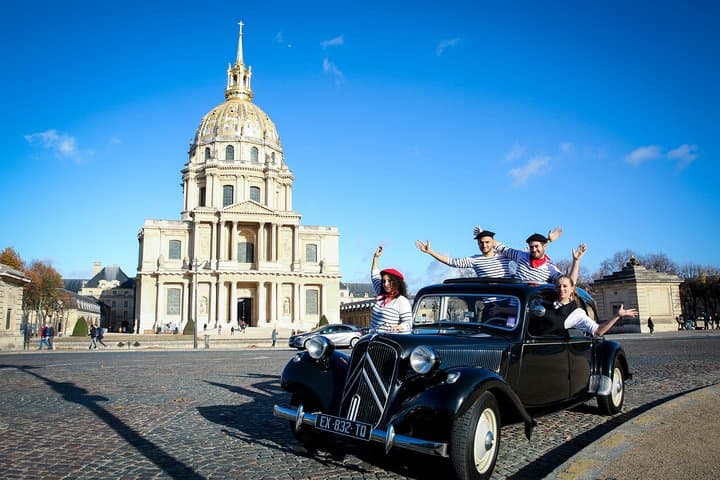 Paris Vintage Car Private Tour: 2-Hour Guided Ride in a Citroën Traction photo 3