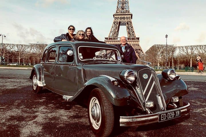Paris Vintage Car Private Tour: 2-Hour Guided Ride in a Citroën Traction photo 4