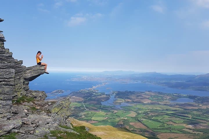 Atlantic Road Scenic Drive with Hikes and Beach Stops — Atlanterhavsveien Guide photo 6