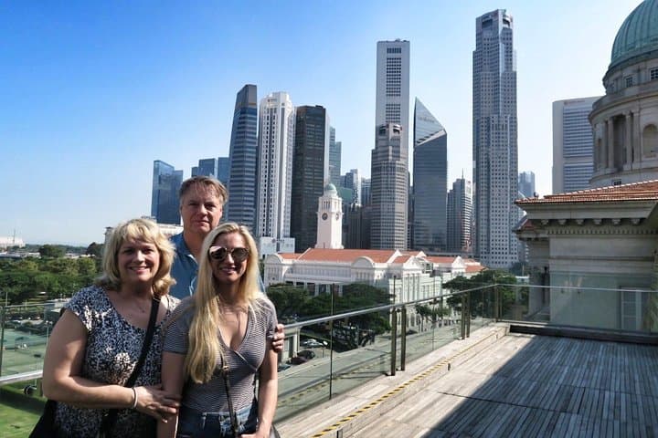 Singapore River History Walking Tour with Hawker Centre Dinner & Tea Ceremony photo 4