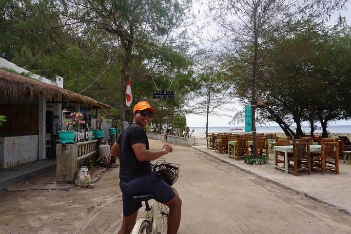 Day Trip to Gili Trawangan from Bali — Snorkel, Cycle & Island Beaches photo 3