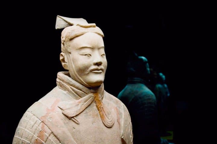 Xi'an 2-Day Adventure: Huashan Hike & Terracotta Warriors Private Tour photo 2