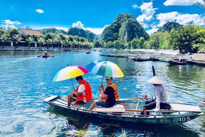Ninh Binh Day Hike to Mua Cave (Dragon Mountain) with Tam Coc Boat Ride photo 3