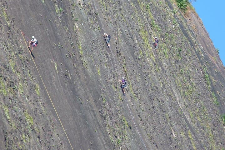 Introductory Rock Climbing in Urca, Rio de Janeiro — 5-Hour Top-Rope Experience photo 6