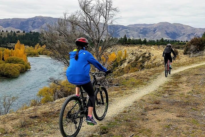 Riverside Electric Bike Tour Wanaka — 12km Guided E‑Bike Ride Along the River photo 3