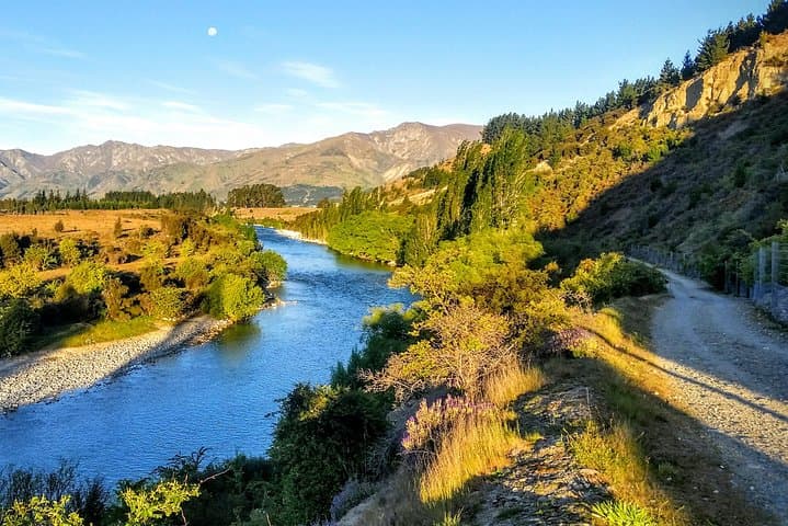 Wanaka Easy Ebike Tour Along the Clutha: Family-Friendly River Ride photo 4