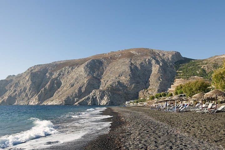 Santorini Private Sightseeing Tour — Pyrgos, Kamari, Imerovigli & Oia Sunset photo 2