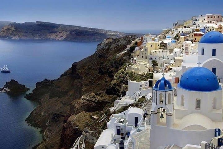 Santorini Private Sightseeing Tour — Pyrgos, Kamari, Imerovigli & Oia Sunset photo 5
