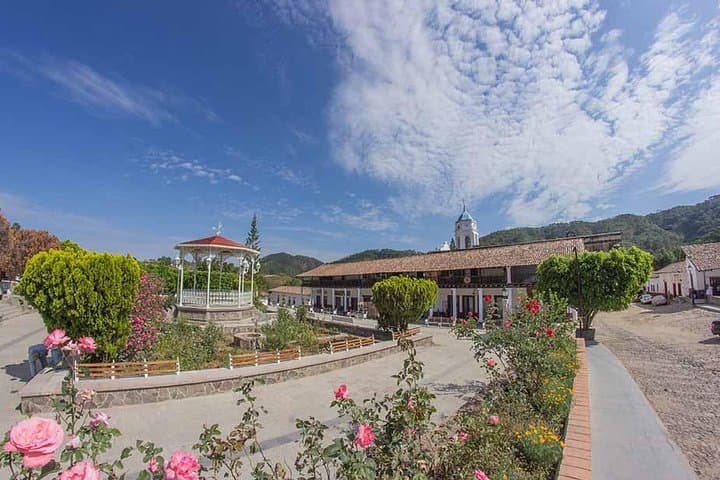 Day Trip to San Sebastián del Oeste: Colonial Streets, Coffee Farms & Mountain Views photo 5