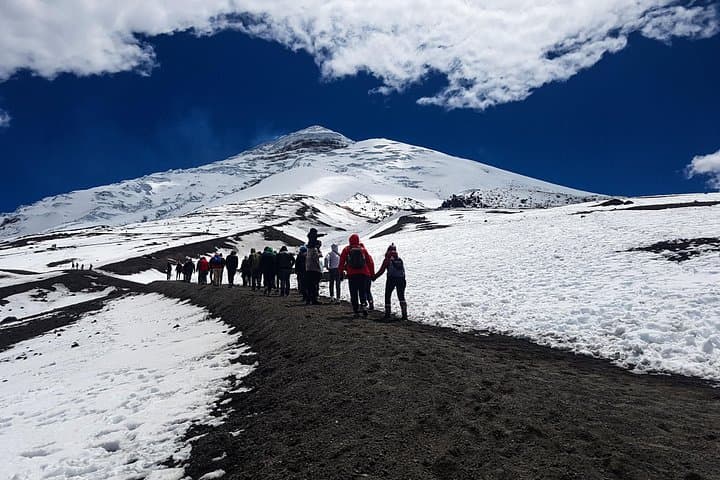 Full-Day Cotopaxi Volcano Trek from Quito: Laguna Limpiopungo & José Rivas Refuge photo 4