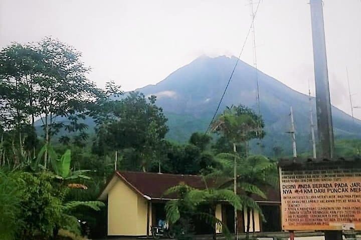 Sunset Jeep Lava Tour to Mount Merapi from Borobudur photo 3