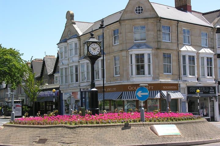 Penarth Guided Walking Tour: Coastal History, Pier Views & Local Eats photo 4