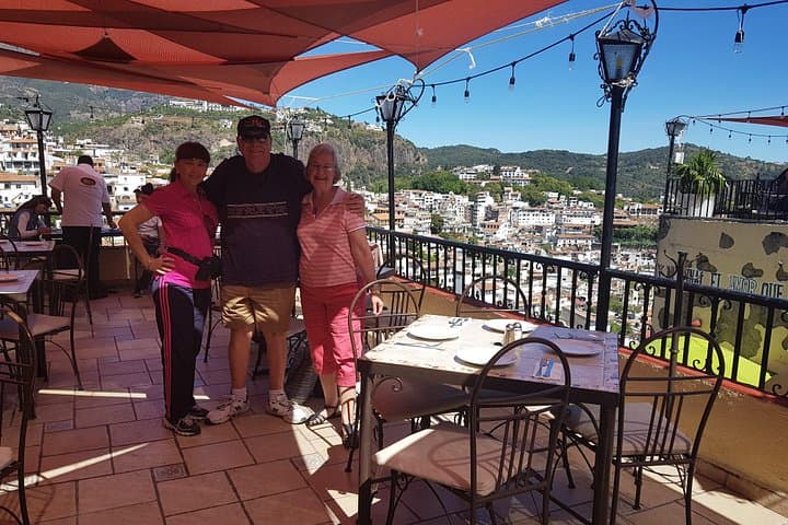 Taxco Full-Day Tour from Acapulco: Silver Streets, Santa Prisca & Cable Car photo 3