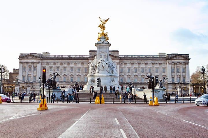 Black Taxi Tour of London: Bespoke Classic Sightseeing Experience photo 2