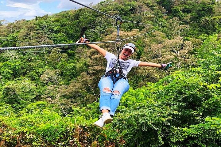 Roatan Mega Excursion: Zipline, Chocolate & Beach Day Trip photo 3