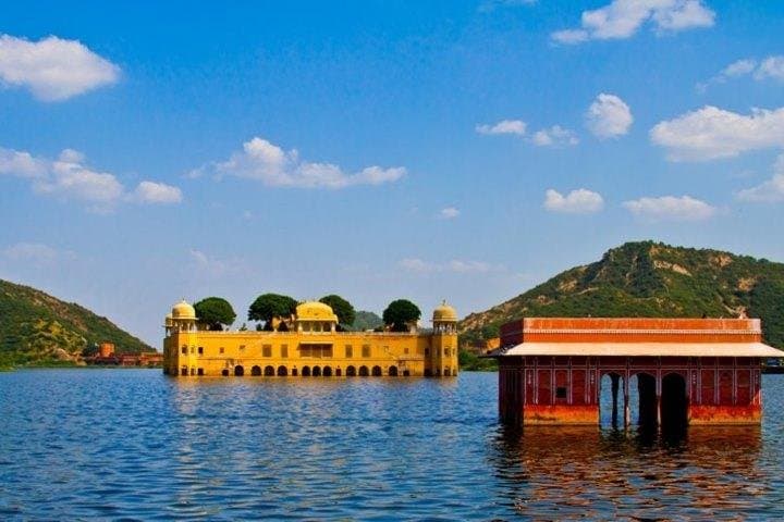 Private Transfer Udaipur to Jaipur via Pushkar: Cultural Road Journey Through Rajasthan photo 3