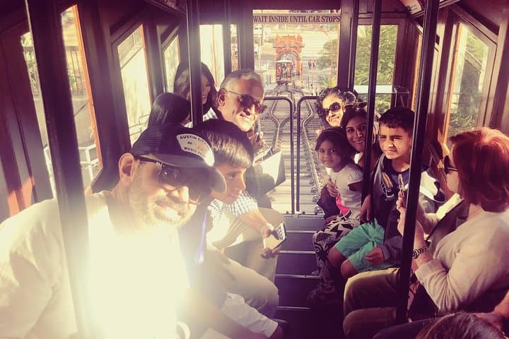 Central Downtown LA Walking Tour: Architecture, Food & Urban History