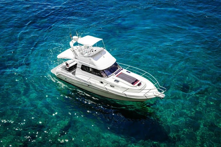 Around Capri Island: Positano Boat Tour to Grottos, Faraglioni & Swim Stops photo 4