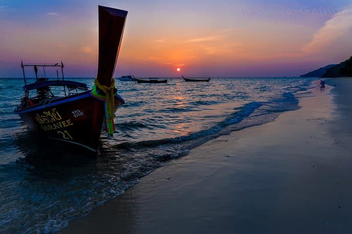 Private Phi Phi Early Bird Speedboat Tour: Sunrise Snorkel & Maya Bay Before the Crowds photo 4
