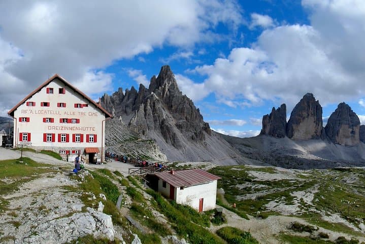 Dolomites Alta Via Multi-Day Hiking Tour — 2–4 Day Rifugio Trek