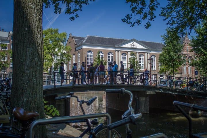 Anne Frank Private Bike Tour — Amstel Ride & River Quarter History by Bike photo 3