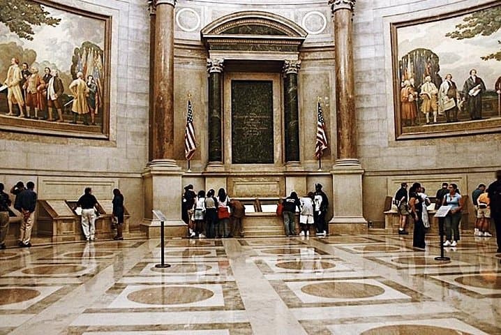 Skip-the-Line National Archives Exclusive Guided Tour in Washington DC photo 3