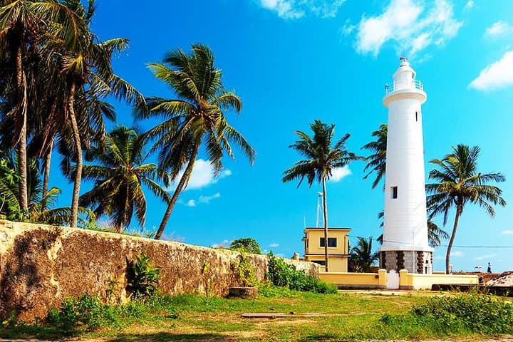 Private Family Galle Day Tour: Fort, Madu River & Turtle Hatchery photo 3