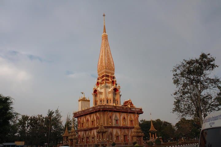 Private Phuket City Tour — Custom Half- or Full-Day Sightseeing with Local Driver