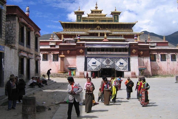 Lhasa and Samye Monastery 4-Night Cultural Discovery Tour photo 3