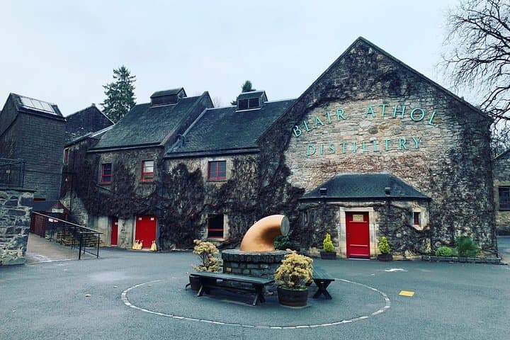 Highlands Whisky Tour: Oldest and Highest Distilleries from Edinburgh