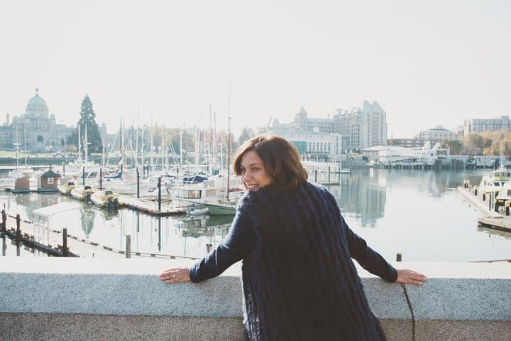 Victoria Private Vacation Photography Session — Capture Iconic Inner Harbour Moments with a Local Pro photo 3