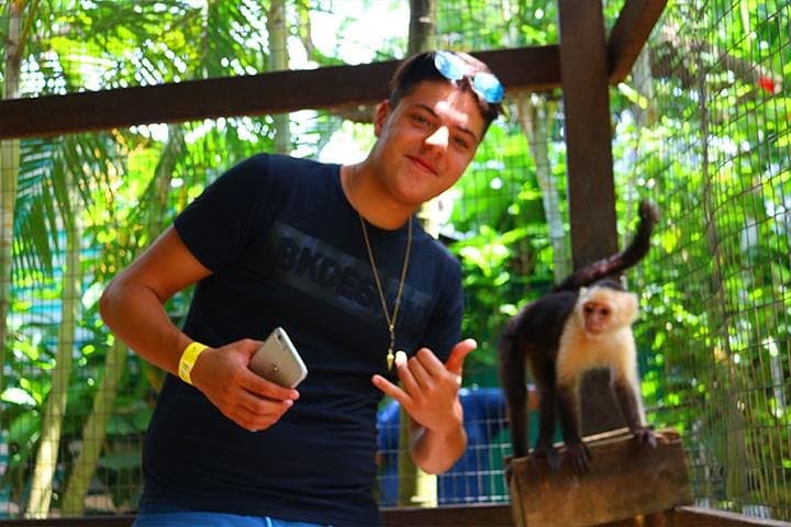 Roatan Sun & Fun Custom Private Island Tour: Tailored Half-Day Island & Water Adventure photo 4