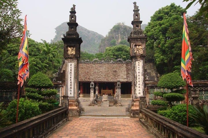 Row to the Past: Hoa Lu and Tam Coc Day Tour from Hanoi photo 4