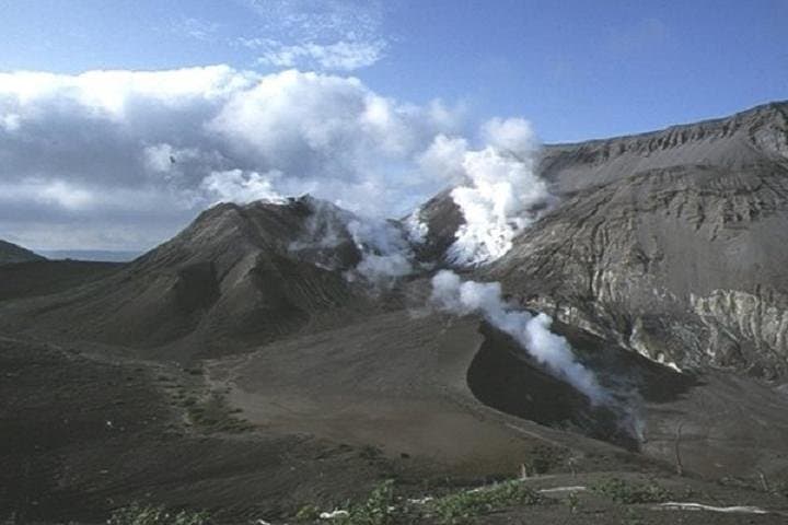 Lake Toya & Noboribetsu Hell Valley Private Day Trip from Sapporo photo 6