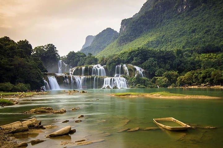 Ba Be Lake & Ban Gioc Waterfall: 3-Day Northern Vietnam Adventure photo 2