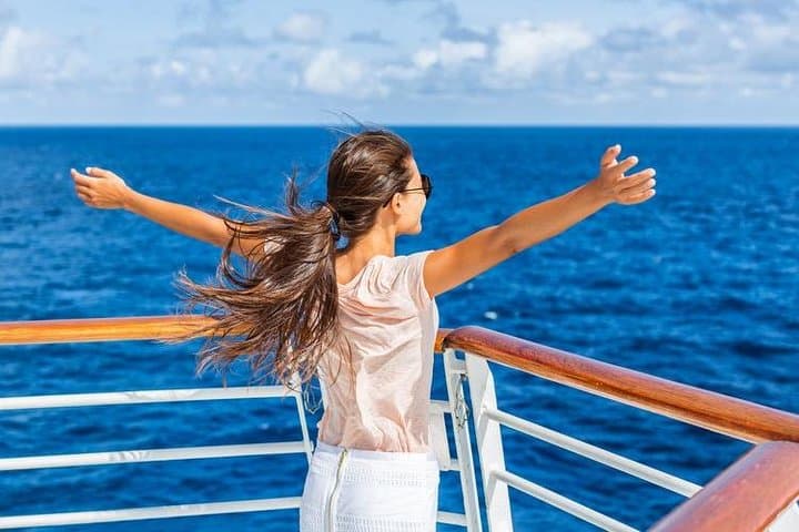 Santorini Volcano Cruise: Hot Springs & Thirasia Day Tour photo 2
