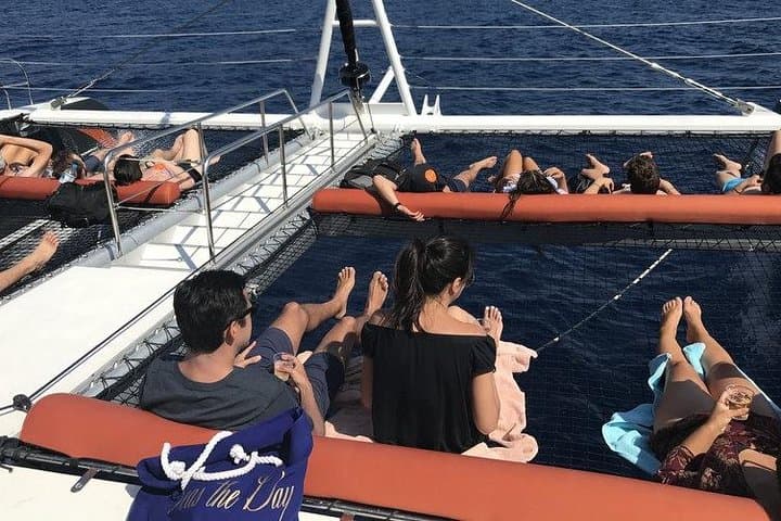 Santorini Sunset Catamaran Cruise to the Caldera: Swim, Snorkel & BBQ