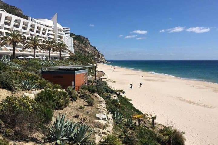 Sesimbra & Arrábida Private Day Tour from Setúbal — Beaches, Wine and Local Flavors photo 2