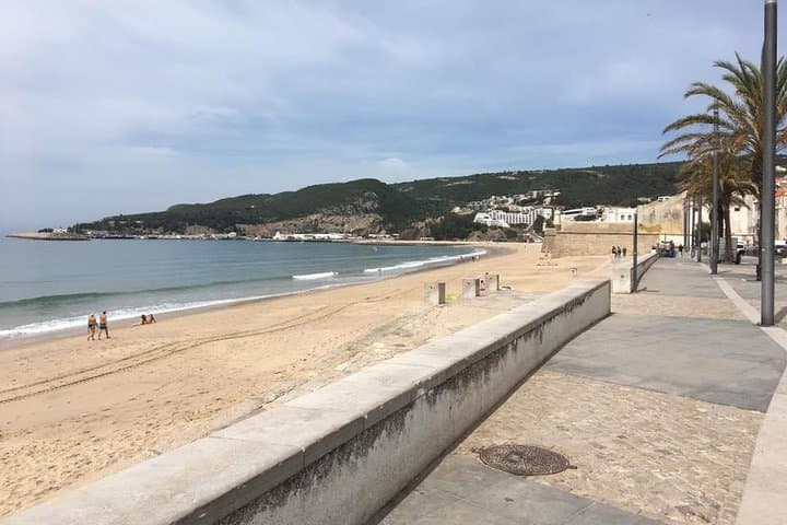 Sesimbra & Arrábida Private Day Tour from Setúbal — Beaches, Wine and Local Flavors photo 3