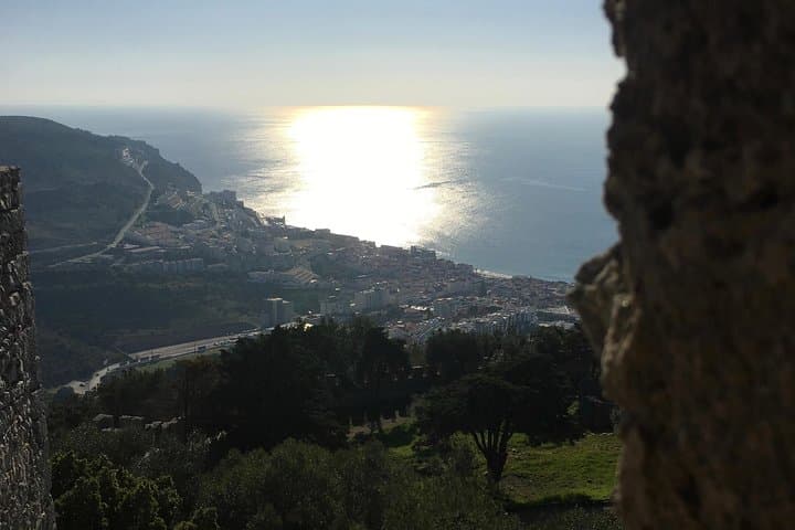 Sesimbra & Arrábida Private Day Tour from Setúbal — Beaches, Wine and Local Flavors photo 5
