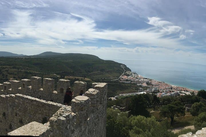 Sesimbra & Arrábida Private Day Tour from Setúbal — Beaches, Wine and Local Flavors photo 6