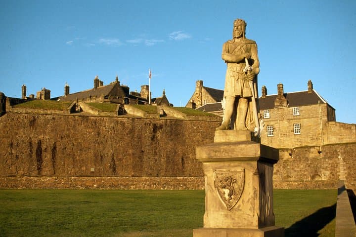 Day Tour to Loch Lomond, Stirling Castle & the Kelpies from Edinburgh photo 6