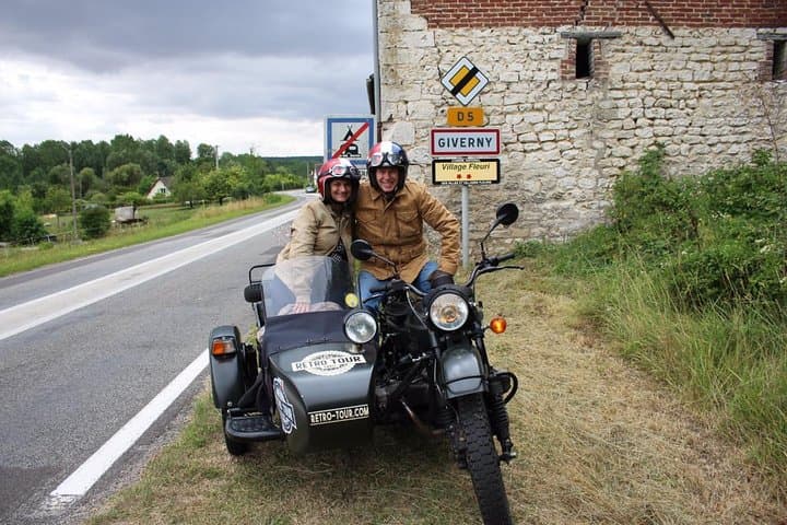 Vintage Sidecar Through Paris & Versailles: Exclusive Full-Day Ride photo 6