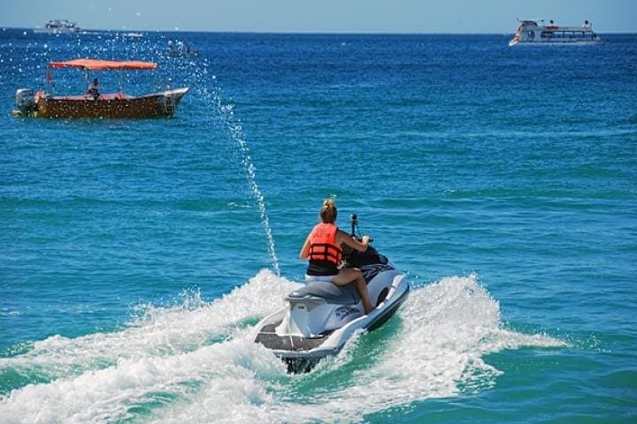 Cabo San Lucas Jet Ski Adventure: 1-Hour Waverunner Rush at Medano Beach photo 3