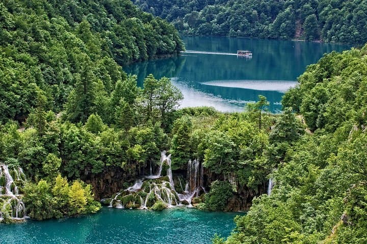Plitvice Lakes Day Trip from Zadar — Panoramic Boat & Train Experience