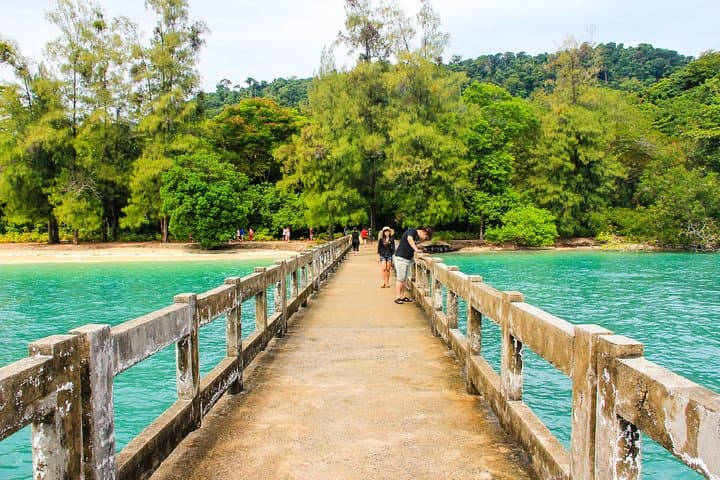 Langkawi Half-Day Island Hopping: Pulau Dayang Bunting, Beras Basah & Singa Besar photo 1