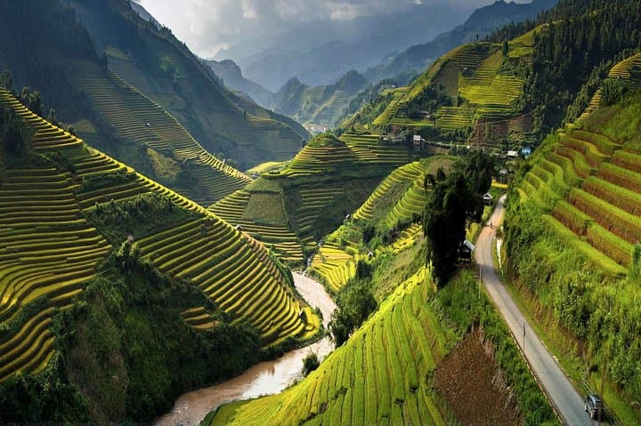 Two-Day Sapa Trek: Ta Van, Lao Chai & Cat Cat Villages photo 2