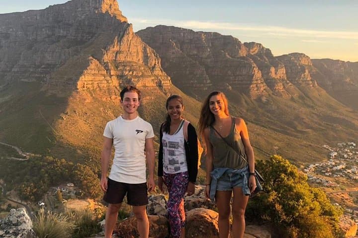 Morning Hike to Lion's Head: Scenic 3-Hour Summit in Cape Town photo 1