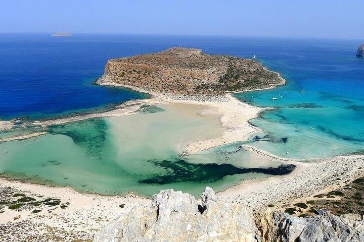 Gramvousa and Balos Day Cruise from Chania — Venetian Castle & Turquoise Lagoon photo 4