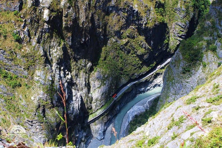 Hiking Zhuilu Old Trail: Taroko’s Cliff-Edge Trek to Liwu River Views photo 6